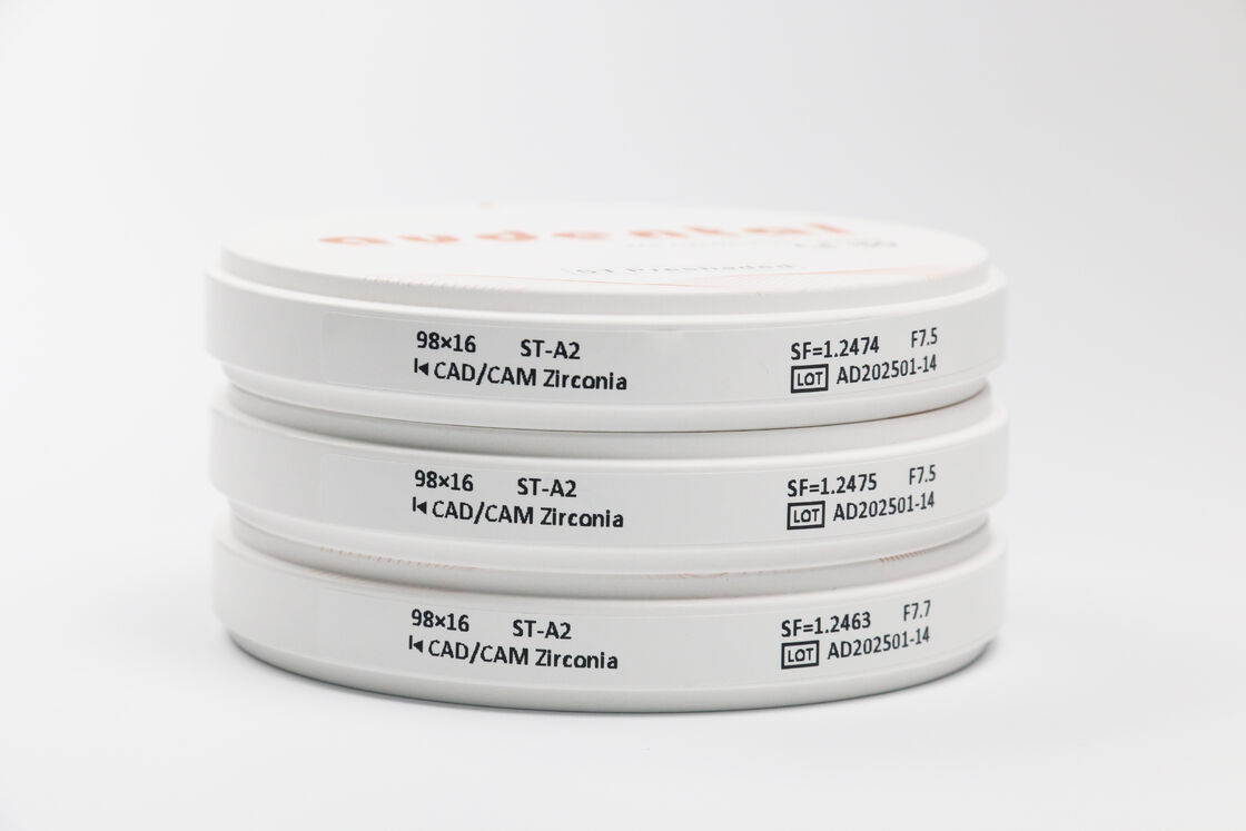 Bloque de Zirconia Pre-Teñido que Proporciona Precisión Uniforme del Color y Alta Translucidez para Restauraciones Dentales de Aspecto Natural